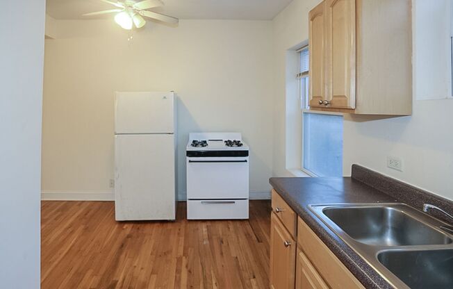 1 bed, 1 bath, 645 sqft, $2,150, Unit 3527-3