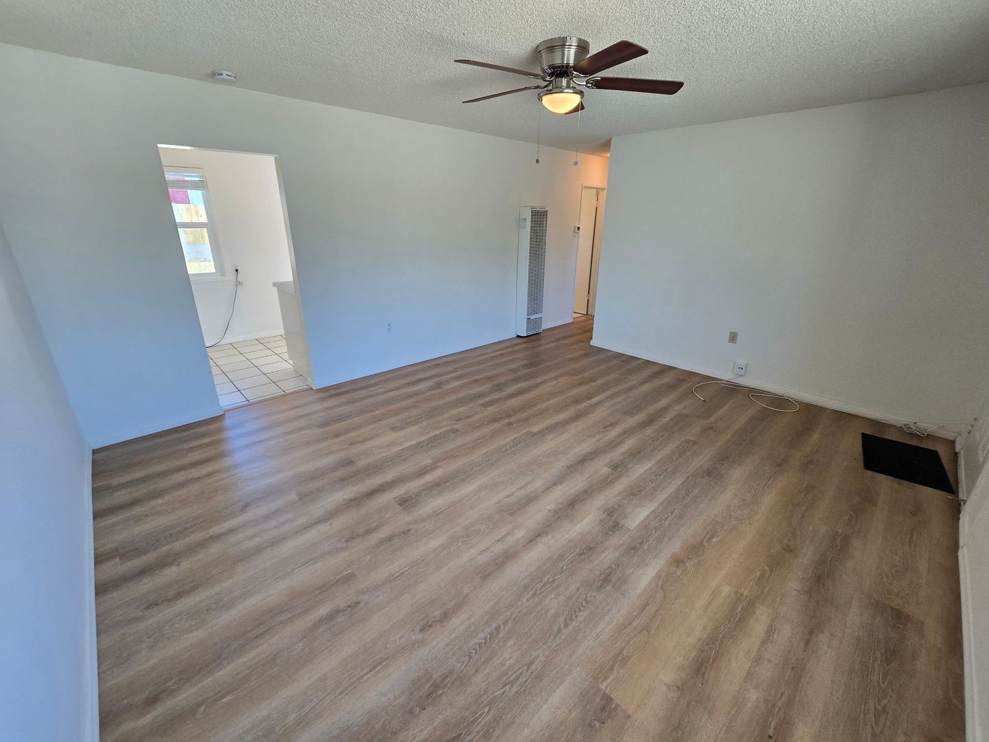 Clairemont  3br, 1 ba. Detached Home.