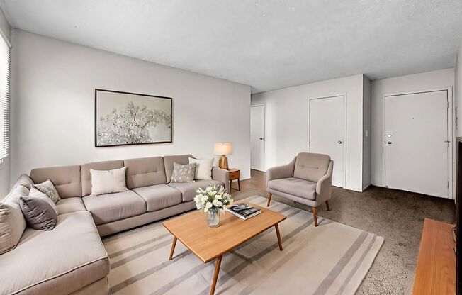 1 bed, 1 bath, 700 sqft, $760, Unit 4530-27