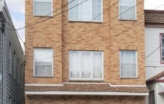 80 Roosevelt Ave 2