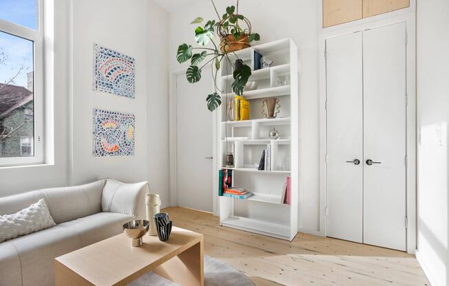 457 W 150 ST