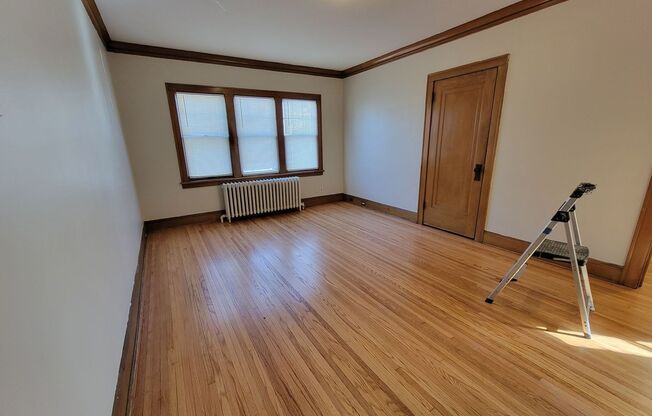 3200 Garfield Avenue South