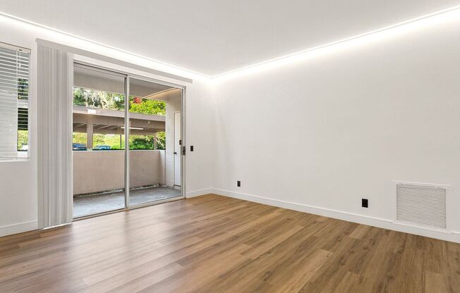 Stunning Single-Level 2-Bedroom Condo with Designer Upgrades Throughout!