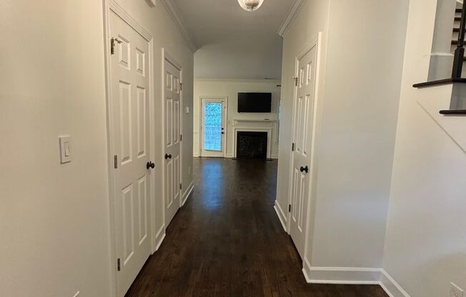 Nice Brick 2/2.5 Townhome in Atlanta- $2,750