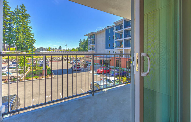 Balcony Mill Creek WA 98012 l Vintage at Mill Creek Senior Apartments