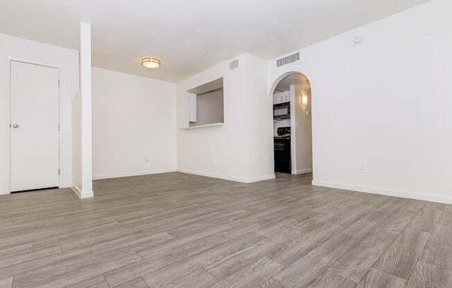 Home - Mission Creek Apartment Homes - Tucson, AZ