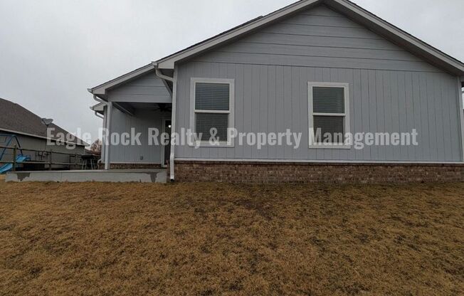 3 beds, 2 baths, $1,800