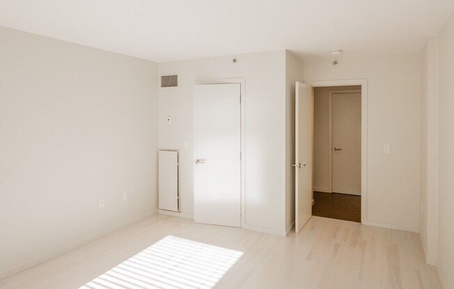 2 beds, 2 baths, 1,350 sqft, $7,000, Unit 701
