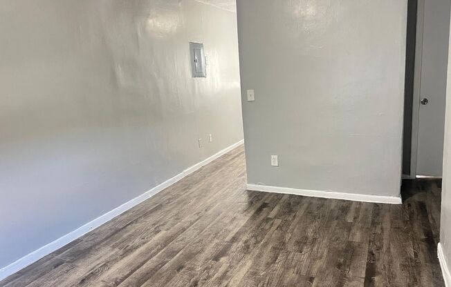 2 beds, 1 bath, 750 sqft, $1,850, Unit 5300-24