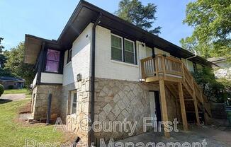 1093 FAYETTEVILLE RD SE