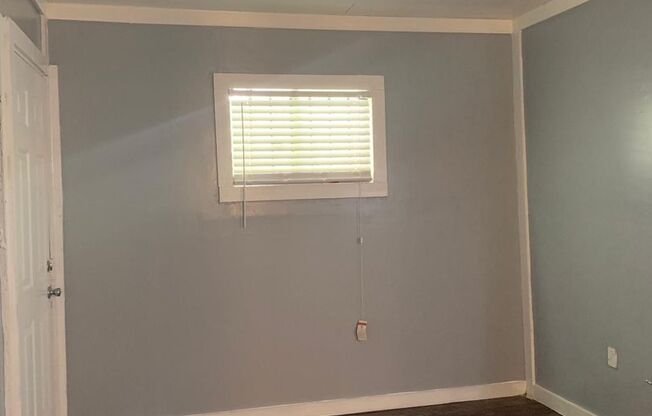 Affordable 4BD/2BA single-family house!