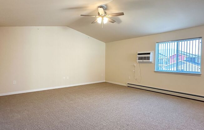 2 beds, 2 baths, 1,435 sqft, $1,815