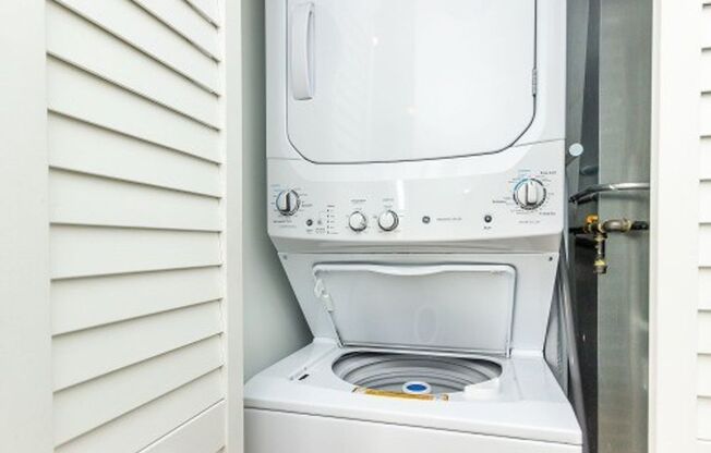 1 bed, 1 bath, 710 sqft, $2,249, Unit 301