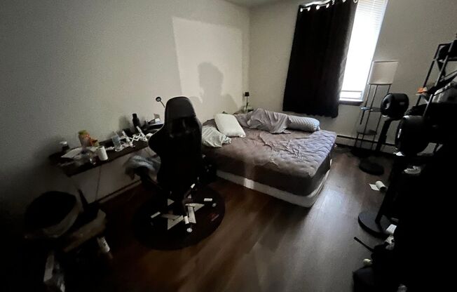 1 bed, 1 bath, $1,145, Unit 208