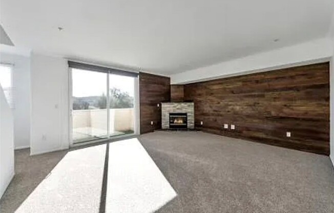 5200 1 HLS CIR