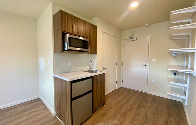 Studio, 1 bath, 175 sqft, $1,275, Unit 217-MFTE