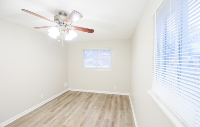 3 beds, 1 bath, $1,295