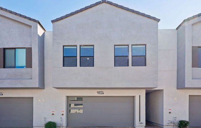 225 N PLEASANT DR