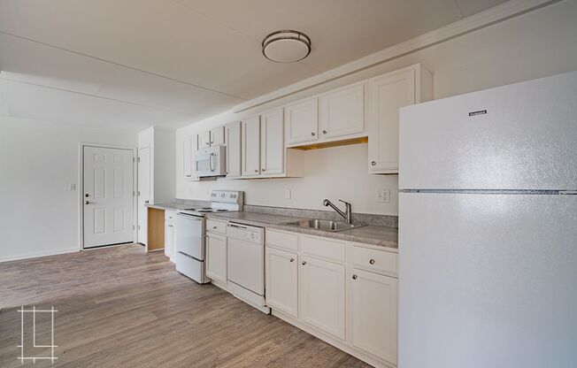 2 beds, 1 bath, $1,450, Unit 1400 Neil Ave Apt. 102