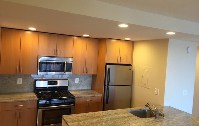 1 bed, 1 bath, 600 sqft, $3,600, Unit 0321