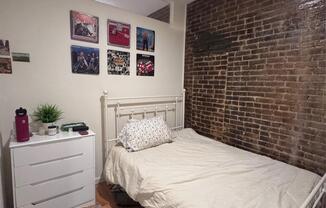 1299 1 AVE