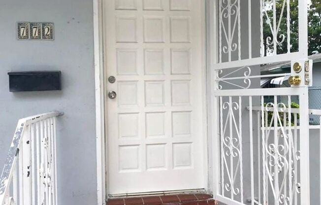 Two charming Houses available for Rent