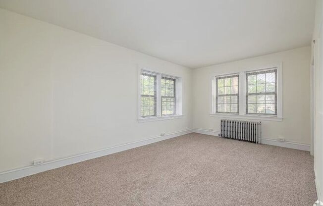 2 beds, 1 bath, 750 sqft, $1,319, Unit W104