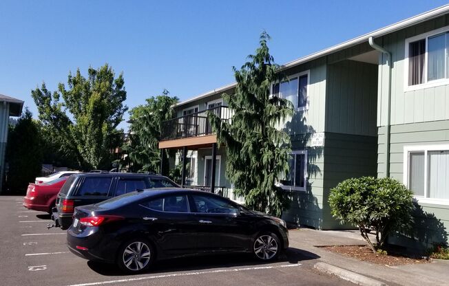 1 bed, 1 bath, $1,000, Unit 2633