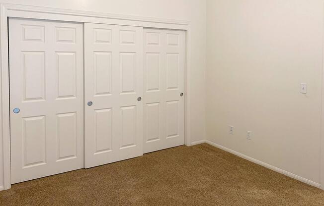 2 beds, 2 baths, 937 sqft, $1,750