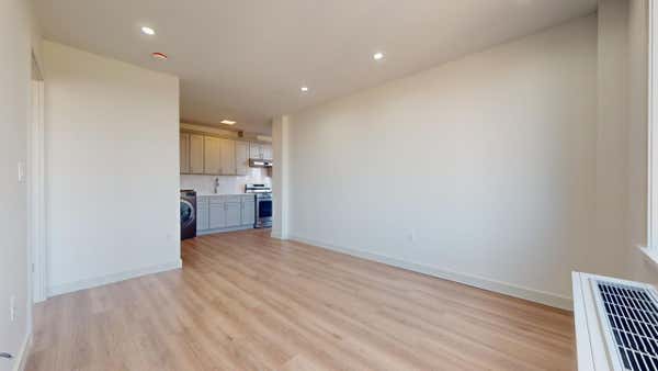 1 bed, 1 bath, 590 sqft, $2,900, Unit 9A