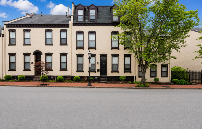 1500 Menard Apartments