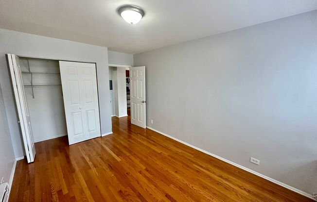 1 bed, 1 bath, 700 sqft, $1,900, Unit 418-1609