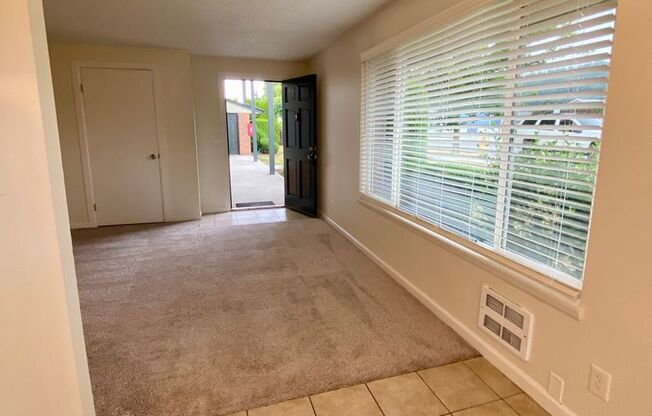 2 beds, 1 bath, 900 sqft, $1,950, Unit 1720-A1