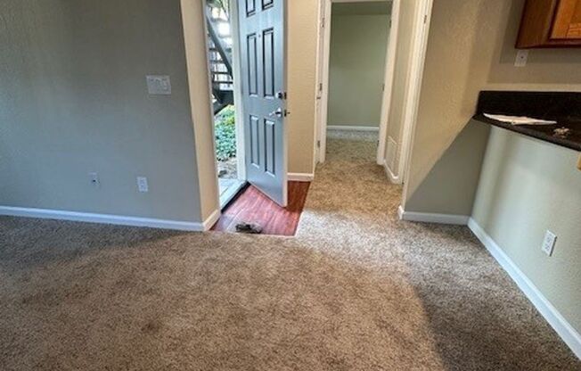 1 bed, 1 bath, 700 sqft, $1,720, Unit 148