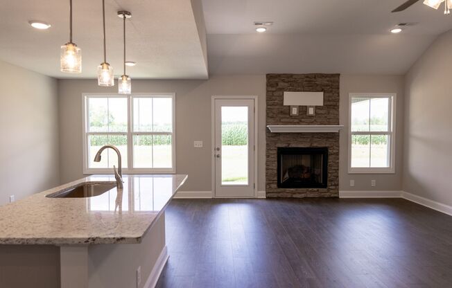 Contemporary Ranch-Style Home with Stainless Steel Appliances & Spacious Open Living