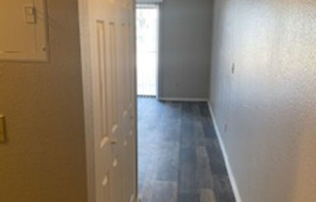 Studio, 1 bath, 520 sqft, $560, Unit 2604-101