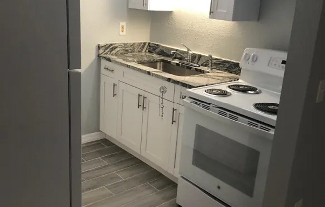 University Park unit, Centrally located and pet-friendly