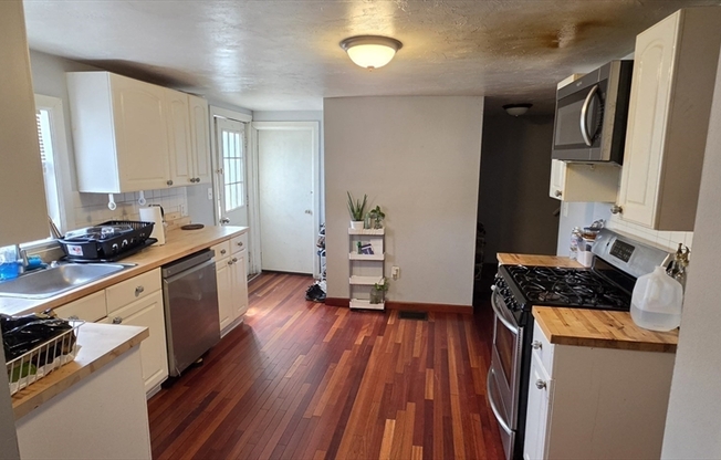 14 16 VARA LN