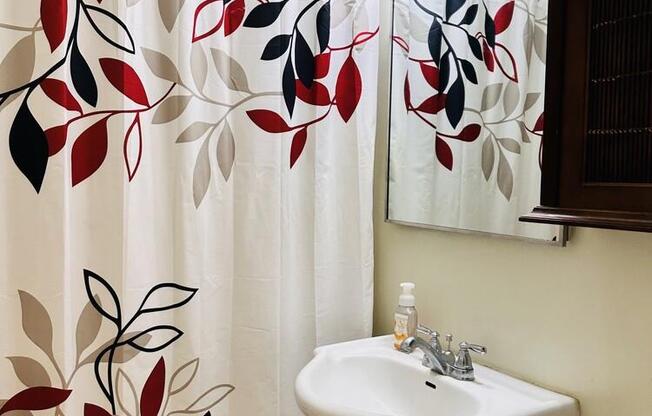 Studio, 1 bath, 500 sqft, $3,595, Unit 5F