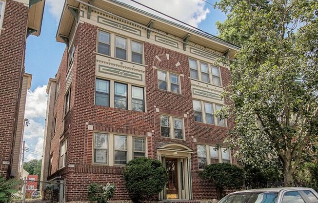 213-215 E 30th Street