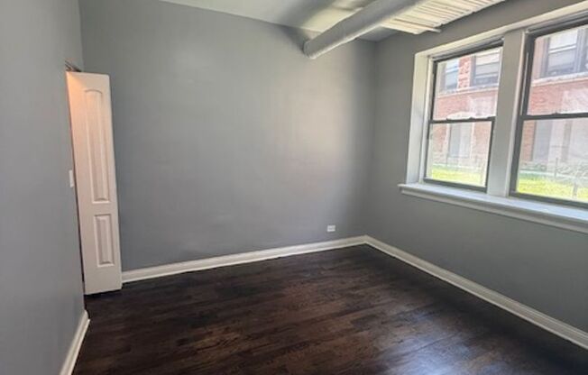 2 beds, 1 bath, $1,695, Unit 5244-B