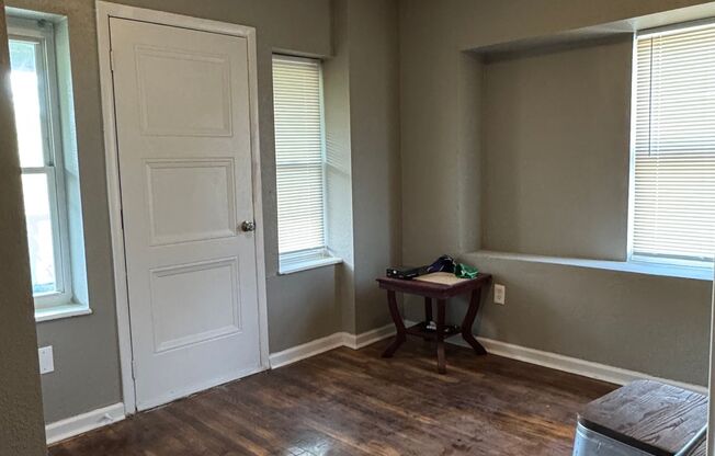 Benton Blvd 1-Bed & 2-Bed