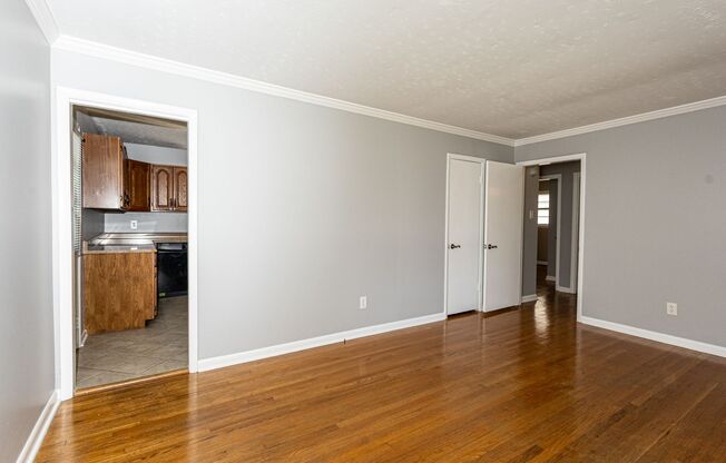 Charming 2-Bed, 1-Bath House in Prime South Knoxville | Walk to Breweries, Restaurants & Waterfront