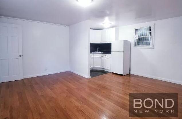 1 bed, 1 bath, $2,400, Unit 1B