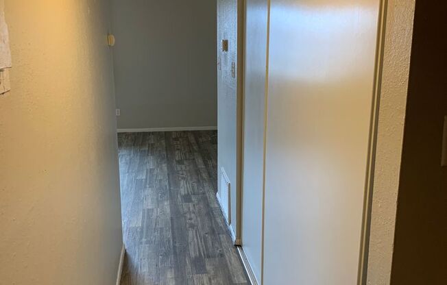 Studio, 1 bath, 445 sqft, $794, Unit 193