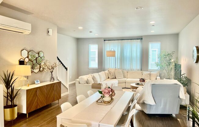 3Bd/2.5Ba Lynnwood Townhouse