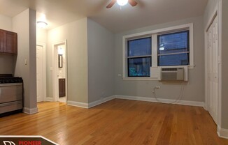 837 W Wolfram St