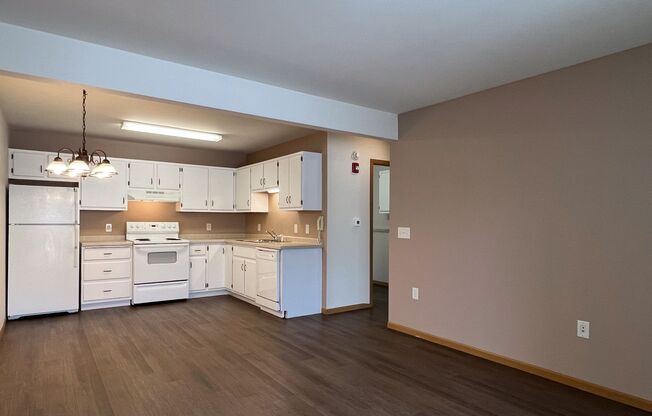 1 bed, 1 bath, 568 sqft, $865, Unit ME 2401-57