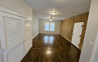 2 beds, 1 bath, $1,550, Unit 1611 #3E