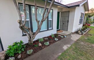 2 beds, 1 bath, $1,600